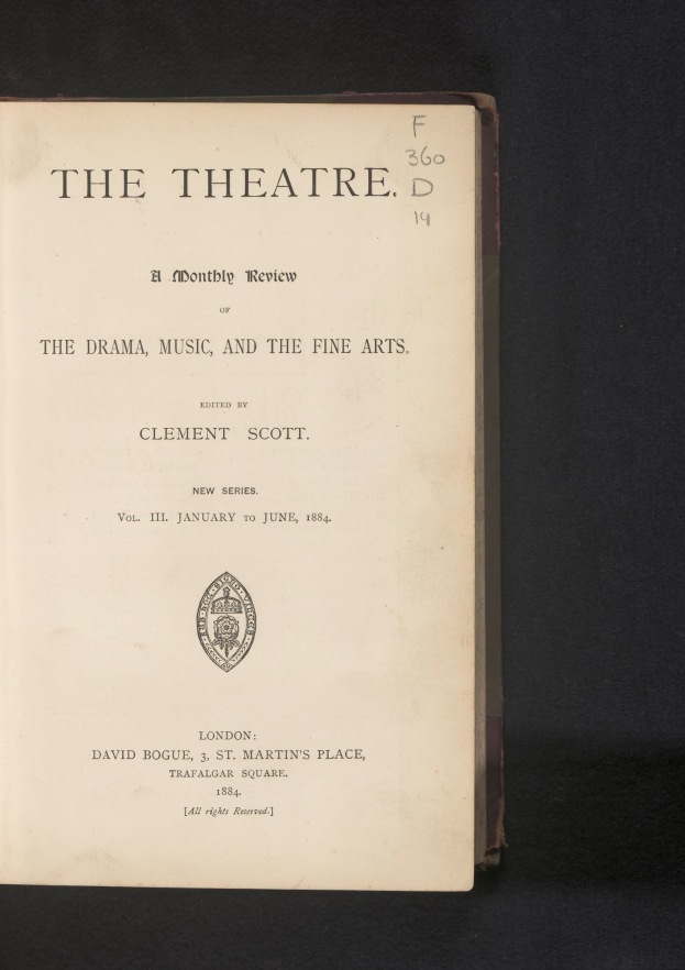 Offenes Buch mit dem Titel "The Theatre: A Monthly Review of the Drama, Music, and the Fine Arts" mit sichtbarem Text und einem Logo auf der Seite.