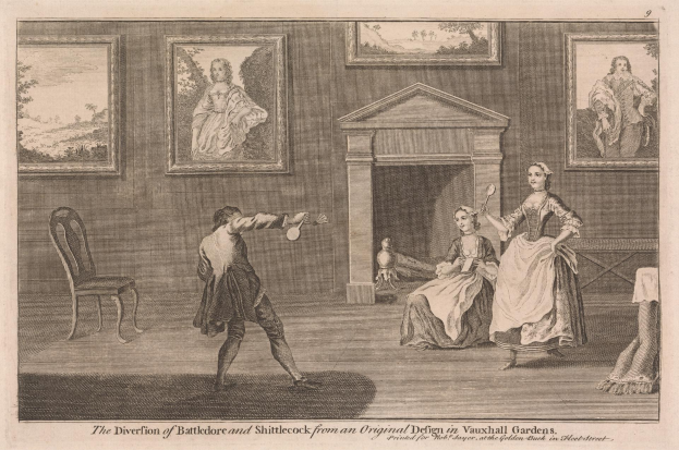 Zwei Personen spielen Tischtennis in einem Raum mit einem Kamin, Stühlen und gerahmten Fotos an der Wand; unten steht der Text "Die Abweichung von Battledore und Shuttlecock von einem Originaldesign in Vauxhall Gardens".