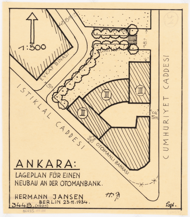 Ein detaillierter Stadtplan von Ankara, Türkei, mit einer Zeichnung eines Gebäudes auf einem Blatt Papier, einschließlich Text über die Einwohnerzahl, den Standort und die Geschichte der Stadt.