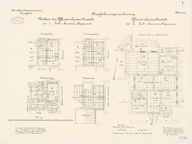 Schwarz-weißer architektonischer Grundriss des ehemaligen Bundeskanzleramts in der Bundesrepublik Deutschland, der detaillierte Planung mit Text und Zeichnungen zeigt.