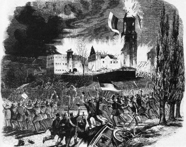 Eine Schwarz-Weiß-Zeichnung einer Gruppe von Menschen mit Fahnen vor einer Burg mit Bäumen, Gebäuden und Feuer im Hintergrund, betitelt "Die Schlacht von Leipzig" mit einem Fahrzeug im Vordergrund.