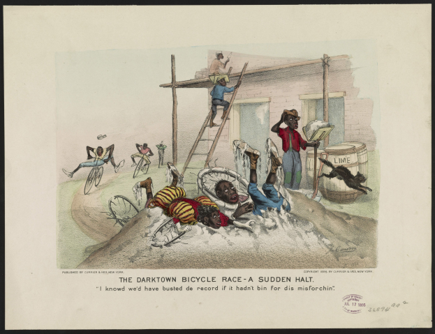 Plakat mit der Aufschrift "The Darktown Bicycle Race - Ein plötzlicher Halt", das eine chaotische Szene mit abrupt angehaltenen Radfahrern, Menschen auf Leitern, einem Gebäude, Fässern und anderen Gegenständen im Hintergrund zeigt.